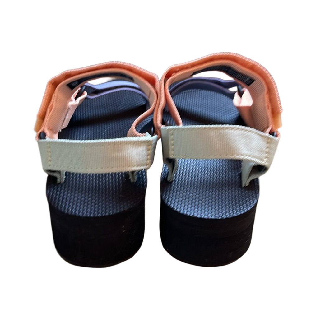 EUC Teva multicolor platform Sandals - 9 - Picture 7 of 8